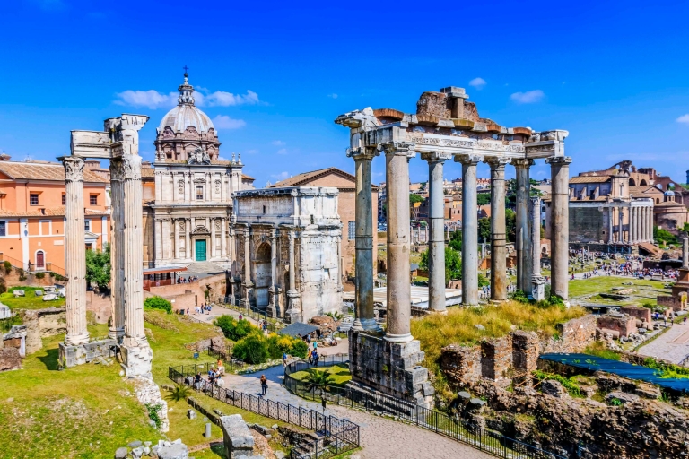 Rzym: podziemia i arena Koloseum oraz Forum RomanumW j. hiszpańskim: podziemia Koloseum i arena