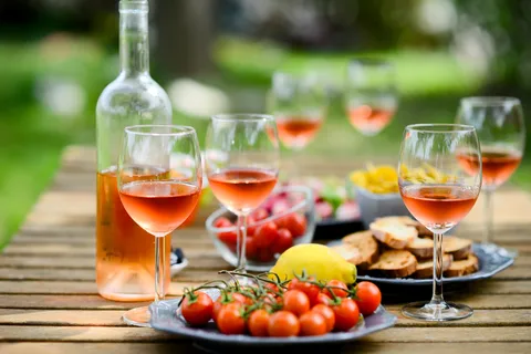 Asti: Aperitivo italiano a casa di un abitante del posto