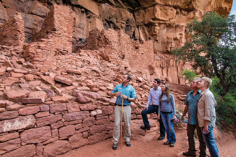 Sedona: Ancient Ruins Pink Jeep Tour