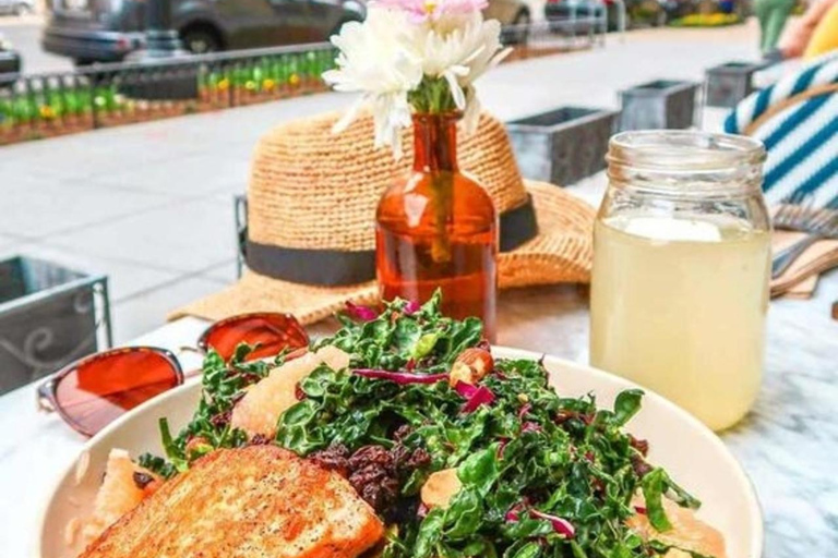 Washington D.C.: il miglior tour dello street food con una guida localeWashington D.C.: 3 ore di degustazione a piedi per piccoli gruppi