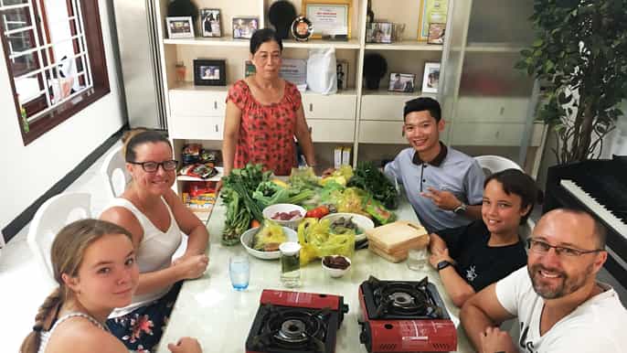 hoi an home cooking class with market visit