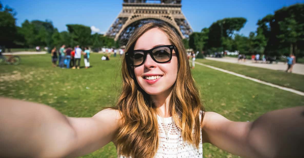 Paris: Eiffel Tower Direct Access with Summit Access