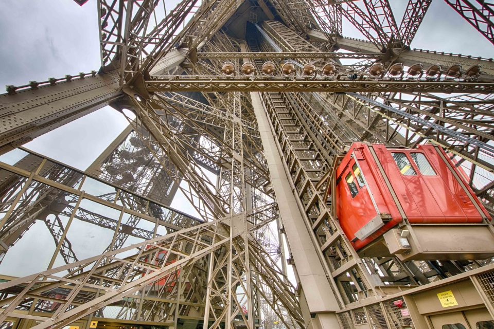 Eiffelturm: Ticket ohne Anstehen