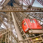 Париж: вход без очереди на Эйфелеву башню и круиз по Сене