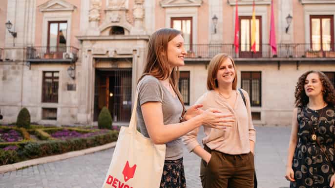 madrid tapas taverns and history tour