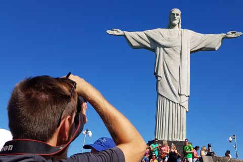 Rio: Kristus Lunastajan virallinen lippu ratasjunalla