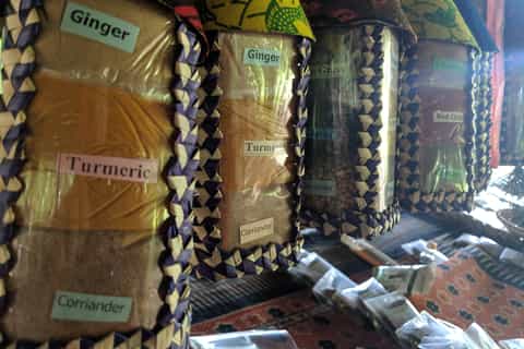 Zanzibar: Spice Farm Tour with Traditional Cooking Lesson