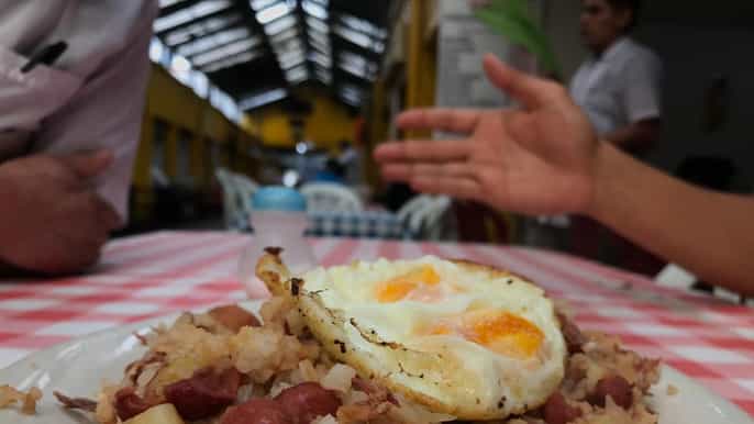 bogotá colombian breakfast discovery tour