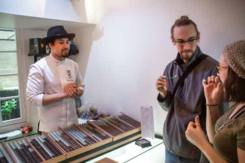 Le Marais: Pastry and Chocolate Food Tour