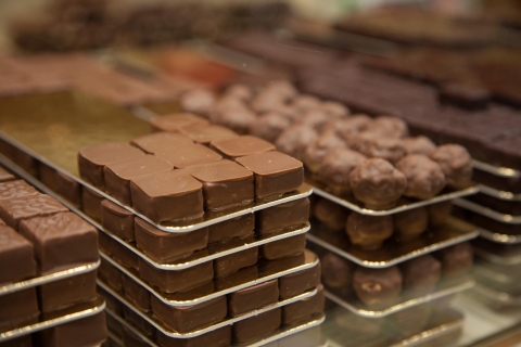 Saint-Germain-des-Prés: wandeltocht met gebak en chocoladeTour in het Engels, Frans of Japans