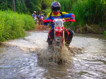 Pattaya: Całodniowa wycieczka z przewodnikiem Enduro z posiłkiem