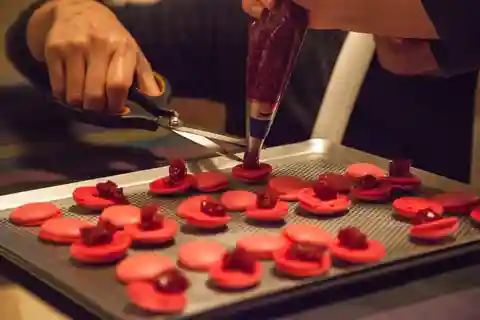 Paris: French Macarons Baking Class with a Parisian Chef