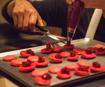 Paris: French Macarons Baking Class with a Parisian Chef