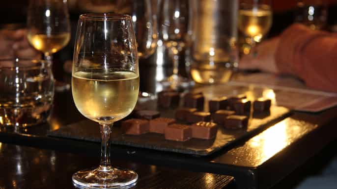 privada de vinos y degustación de chocolate experiencia