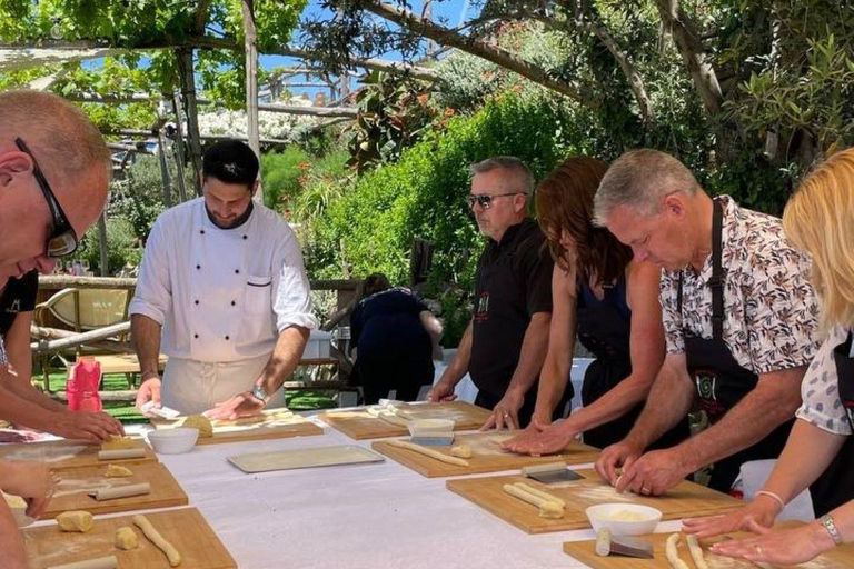Positano: lekcja gotowania i degustacja vista li Galli