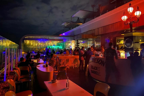 Un'avventura nella vita notturna con una guida locale: La città di Dar es salaam