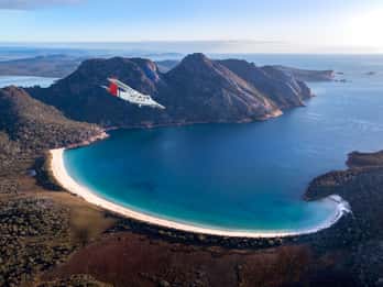 Esperienza di volo panoramico a Wineglass Bay e Maria Island