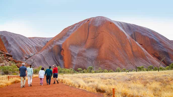uluru guided walking tour at sunrise with light breakfast