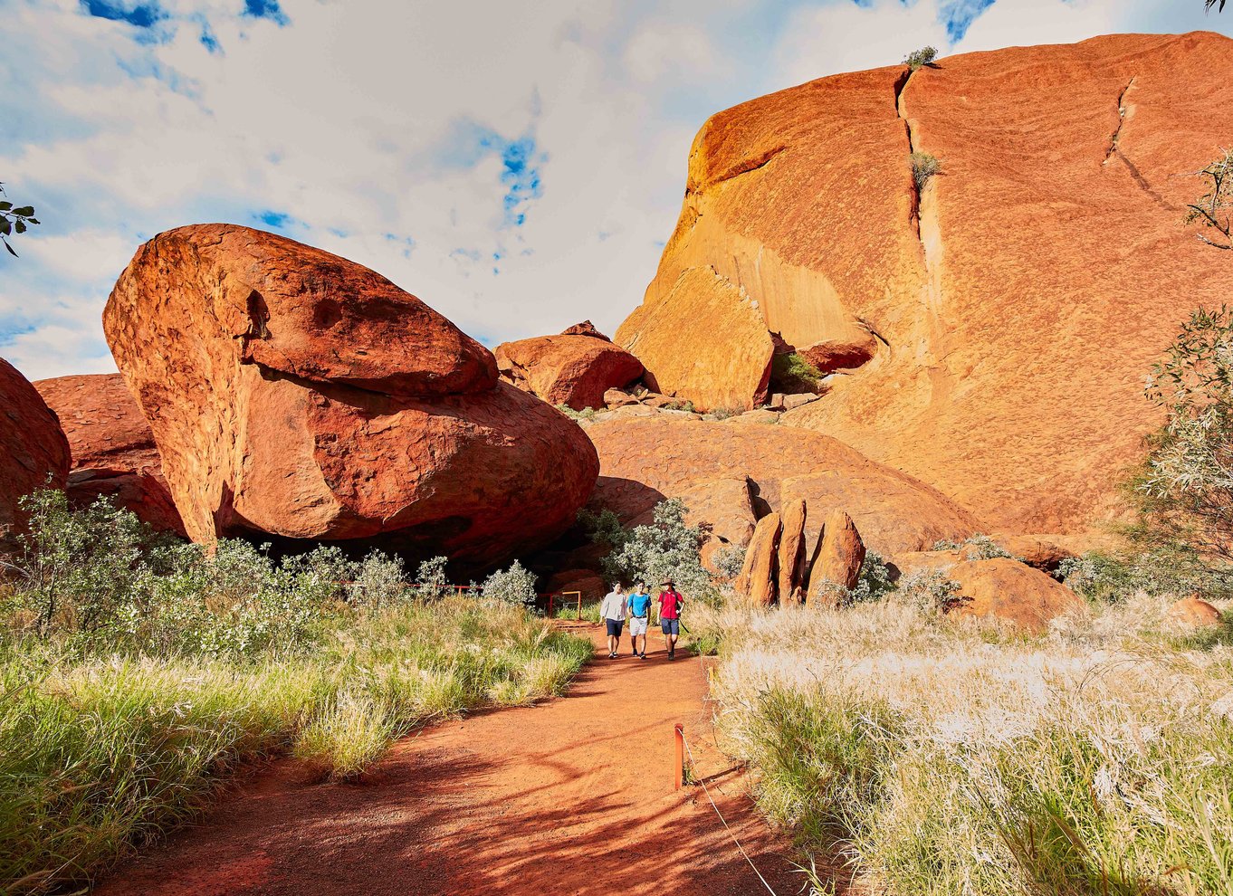 Uluru: Guidet gåtur ved solopgang med let morgenmad