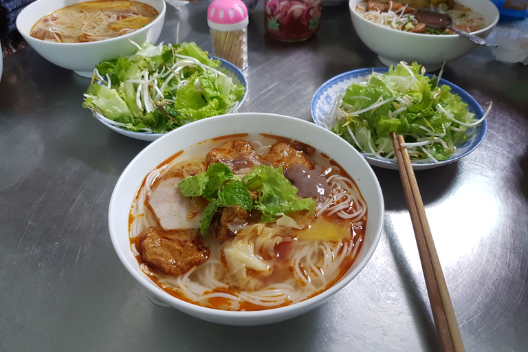 Da Nang: recorrido gastronómico de 3,5 horas en moto con conductorTour privado