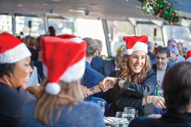 Londres: Fiesta de Navidad Almuerzo Crucero