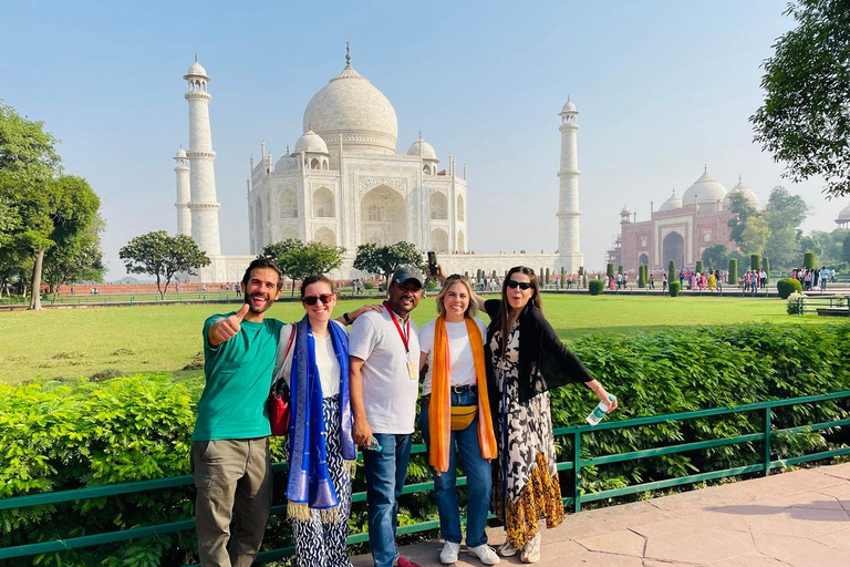 Da Delhi: tour all&#039;alba del Taj Mahal, del forte di Agra e del Baby TajAuto con aria condizionata + Guida turistica + Colazione