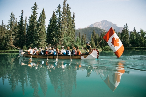 Parc national Banff: visite guidée de la rivière Big CanoeExploration de la grande rivière Canoe 11:00 AM