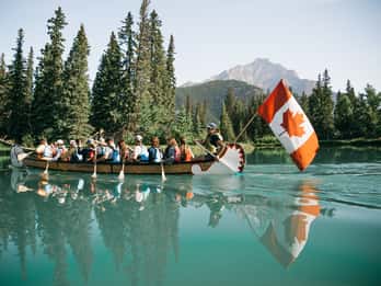 Nationalpark Banff: Erkundungstour per Kanu Nationalpark Banff: Erkundungstour per Kanu