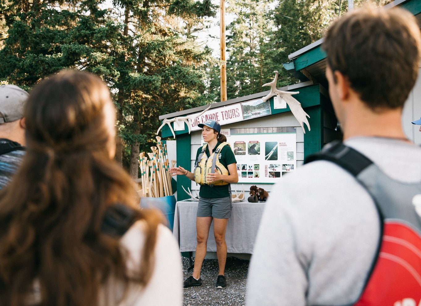 Banff National Park: Big Canoe River Explorer Tour