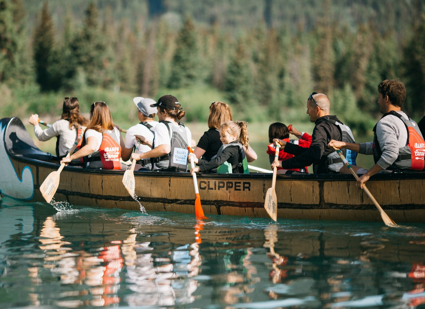 Banff National Park: Big Canoe River Explorer Tour