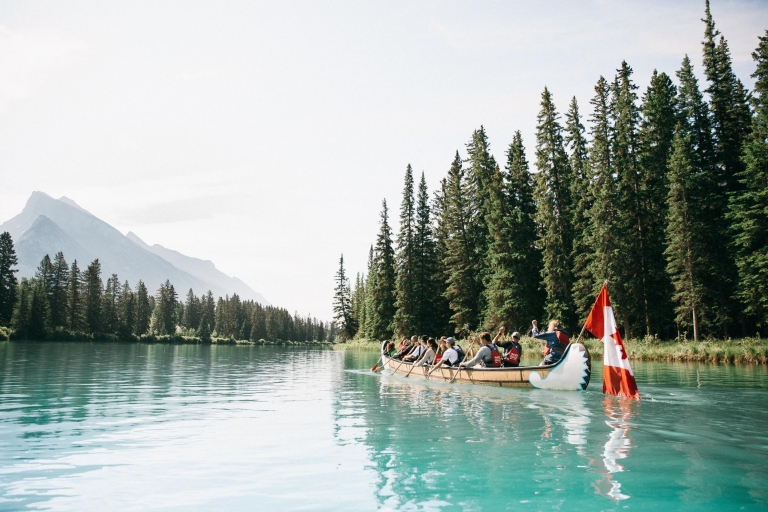 Parc national Banff: visite guidée de la rivière Big CanoeExploration de la grande rivière Canoe 11:00 AM