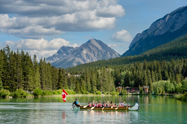 Visit Banff Wildlife on the Bow River Big Canoe Tour in Banff
