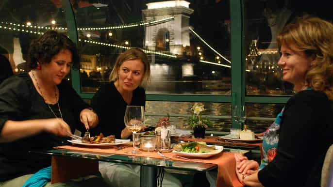 budapest candlelit dinner cruise