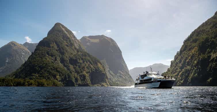 From Manapouri: Doubtful Sound Wilderness Day Trip