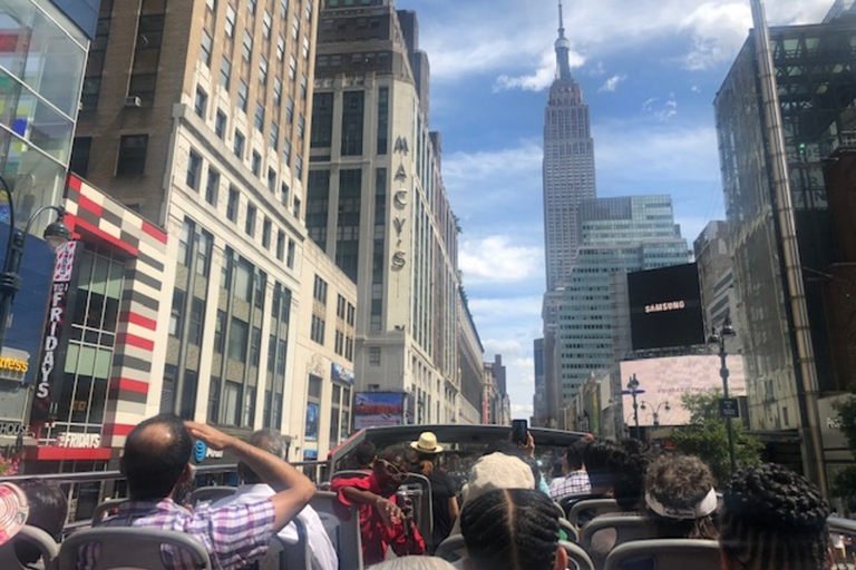 Ciudad de Nueva York: Tour en autobús turístico con paradas libresBillete de un día para descubrir el centro de la ciudad