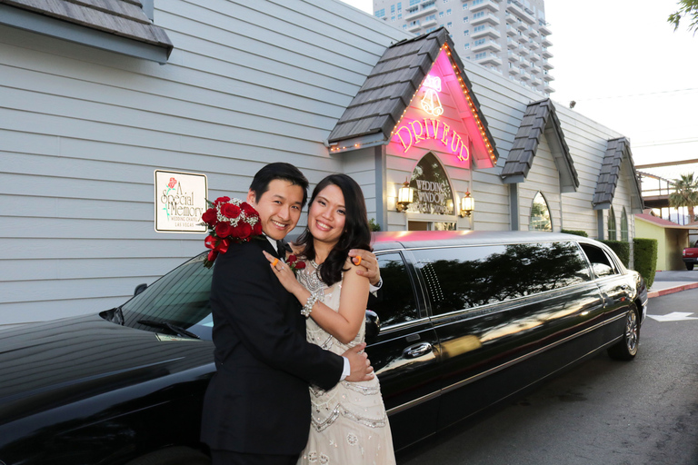 Las Vegas : mariage drive-in mondialement célèbreOption standard