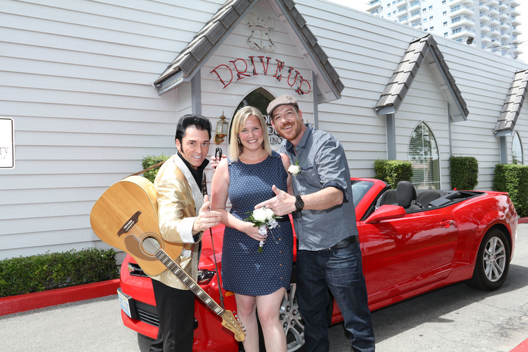 Boda en la Famosa ventanilla Drive-up en Las VegasOpción estándar