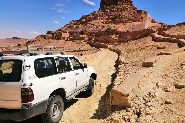 Djerba: 1-Tages-Tour nach Ksar Ghilane und BerberdörferAb Djerba: Tagestour mit Kamelritt, warmen Quellen und mehr