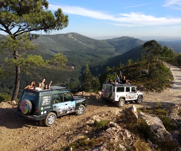 Porto: 4x4 Mountain Tour