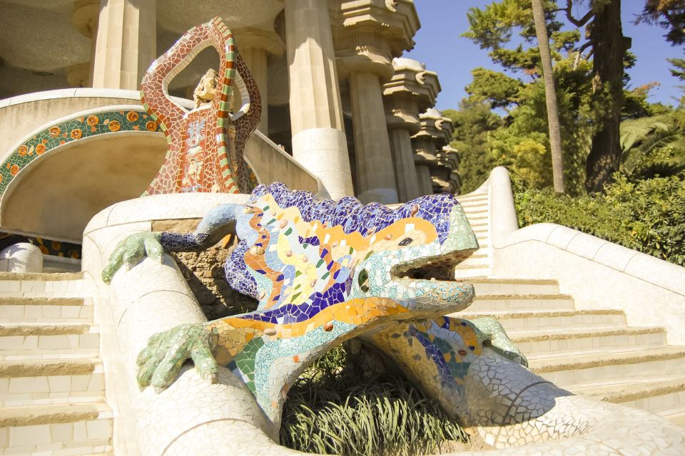 Barcelona: Skip-the-Line Park Güell Guided Walking Tour | GetYourGuide