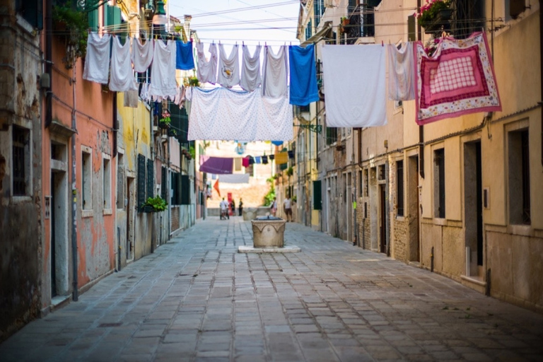 Venecia: recorrido a pie y paseo en góndolaVenecia: recorrido a pie y paseo en góndola en español