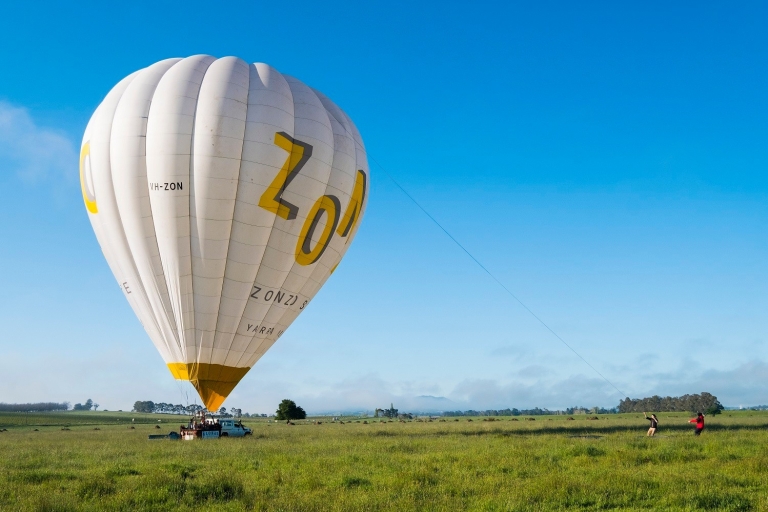 Vol en montgolfière et souper au champagne dans la vallée de la YarraSunrise Flight & Champagne Breakfast