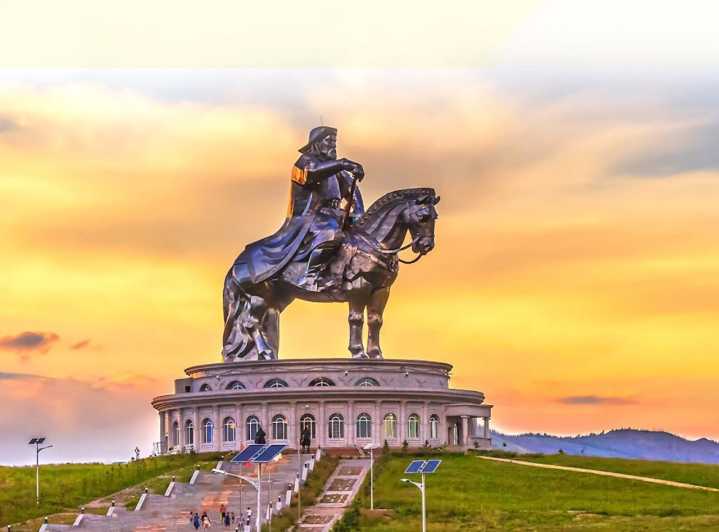 Mongolia: Genghis Khan Day Tour with Terelj National Park