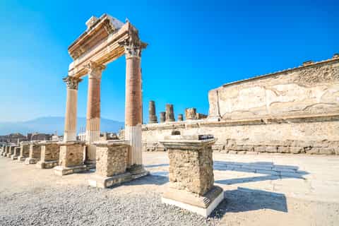 Pompeii: Fast Track Entrance Ticket with Audio Guide