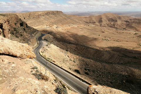 Ksar Ghilane : chameau, baignade, dunes et coucher de soleil