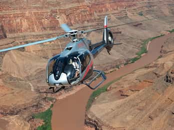 Grand Canyon West Rim: Helikopterflug mit Zwischenlandung Grand Canyon West Rim: Helikopterflug mit Zwischenlandung