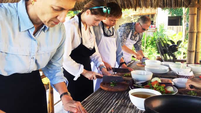 hoi an private halfday organic farm tour and cooking class
