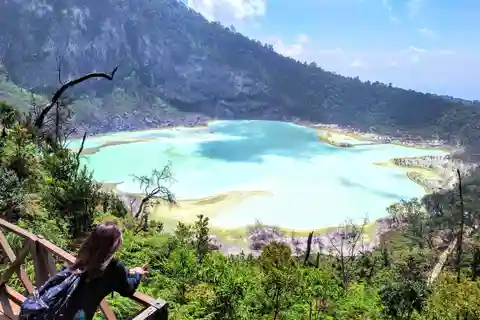 Kawah Putih,Volcano,HotSpring,Mud Bathing,Lake Tour