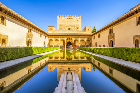 Alhambra and Albaicín Full-Day Private Tour from Seville From Seville: Alhambra and Albaicín Full-Day Private Tour