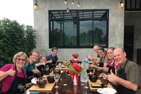 Chiang Mai: clase de cocina tailandesa de medio día y recorrido por el mercado local
